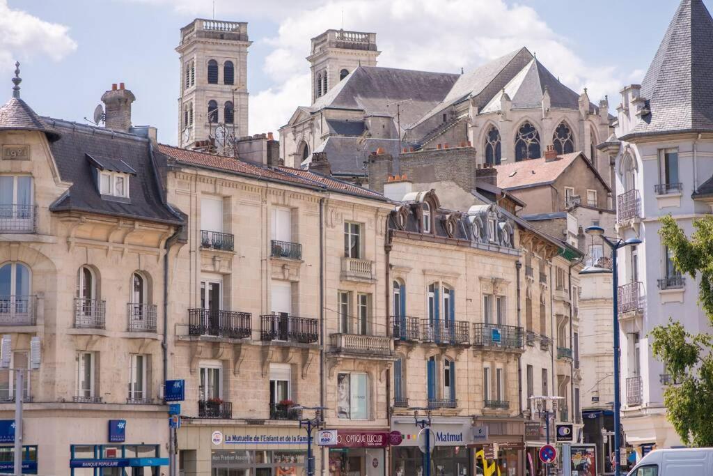 Studio Meuble Verdun - 3Eme Etage, Verdun ภายนอก รูปภาพ